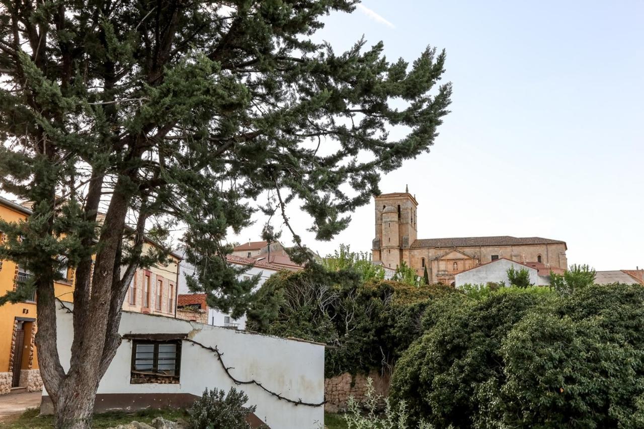 Apartamentos Turisticos Ribera Natura San Martin de Rubiales Ngoại thất bức ảnh