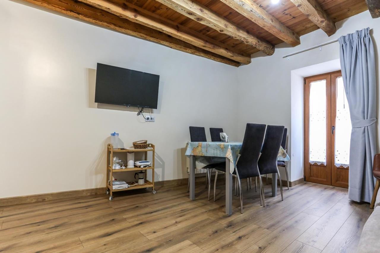 Apartamentos Turisticos Ribera Natura San Martin de Rubiales Ngoại thất bức ảnh